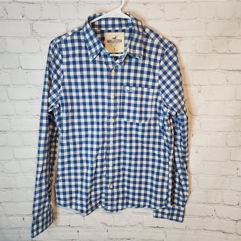 Men's Hollister longsleeve button-down shirt, size small